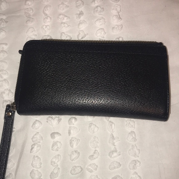 Kate Spade Wristlet - Picture 3 of 3